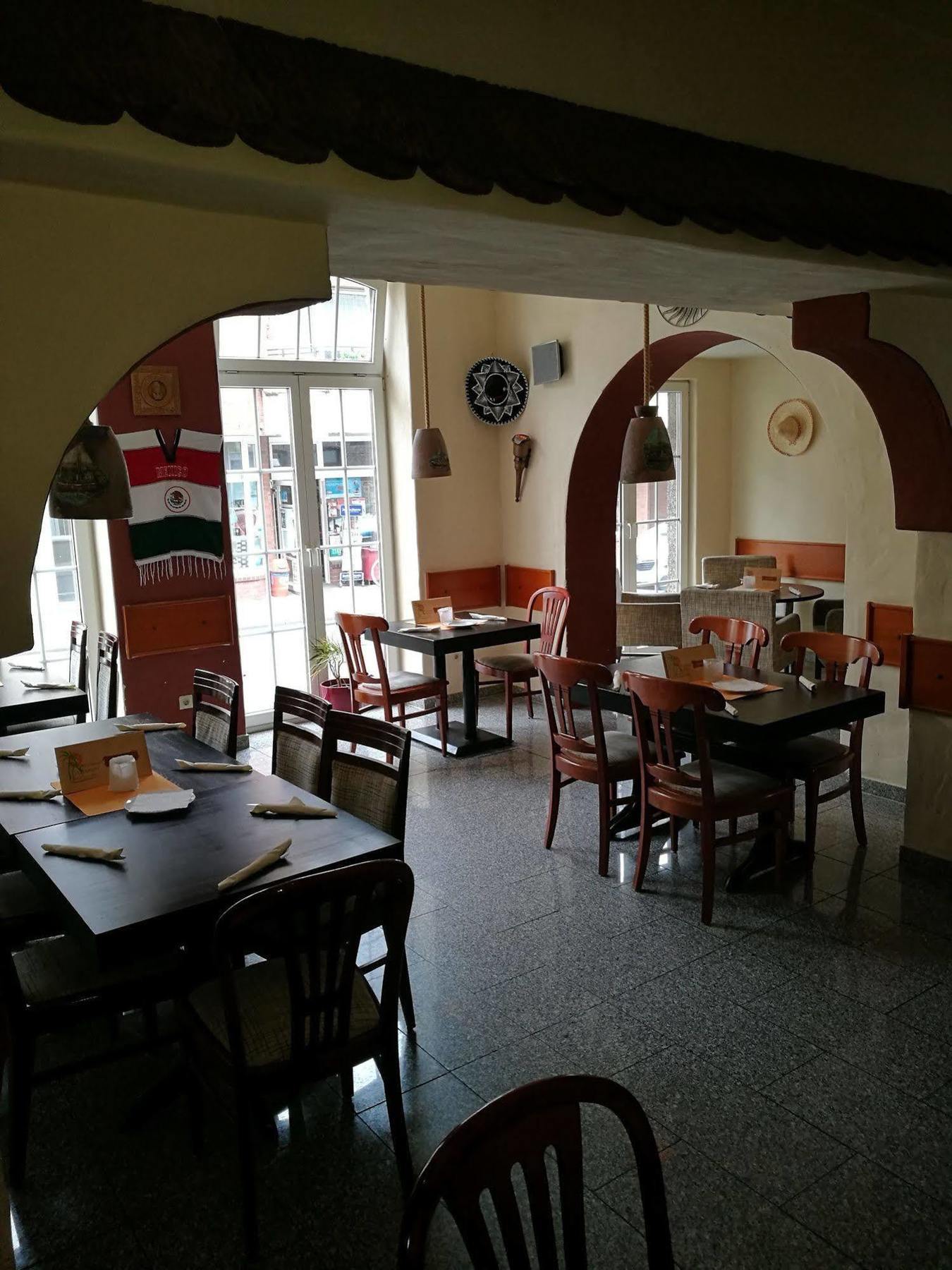 Hotel Central Restaurant El Barrio Гревенброх Экстерьер фото